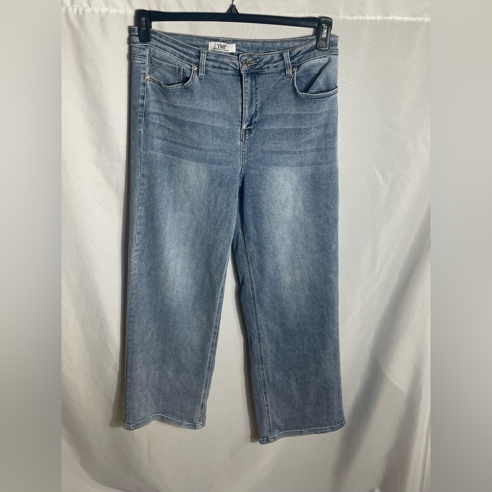 YMI Jeans USA Wide Leg Crop Denim Blue Size 17/33 High Rise Los Angeles